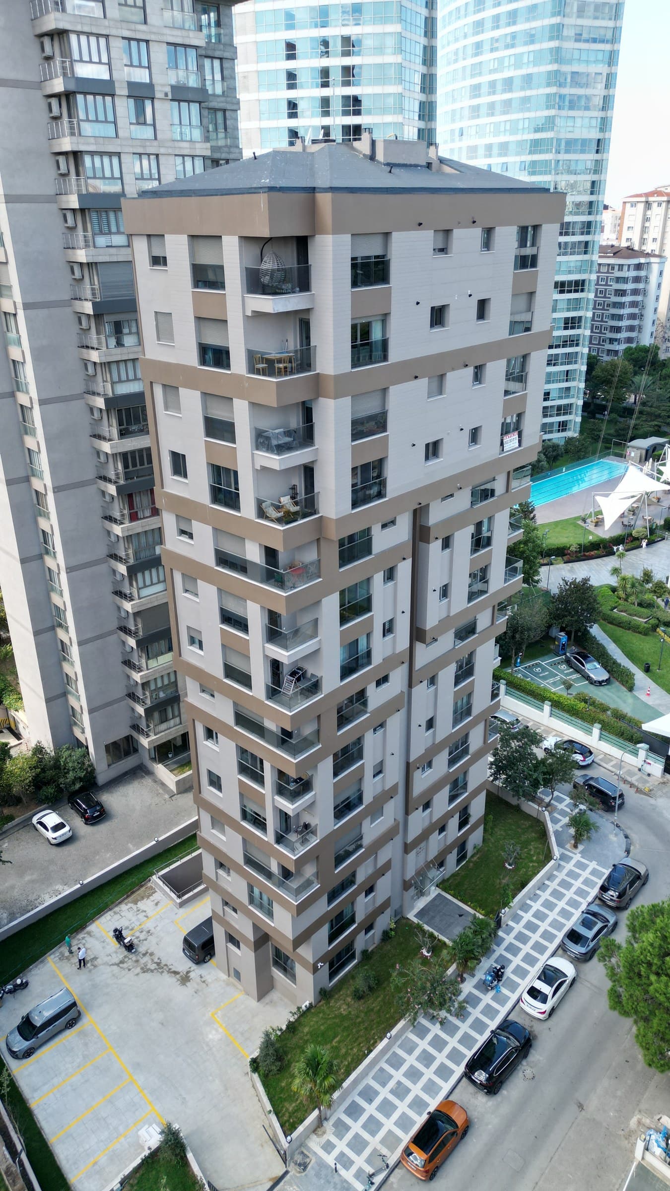 Çınar Apartmanı